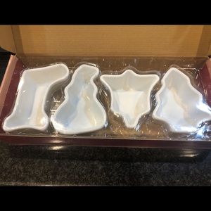 Williams Sonoma Holiday Ramekins S/4